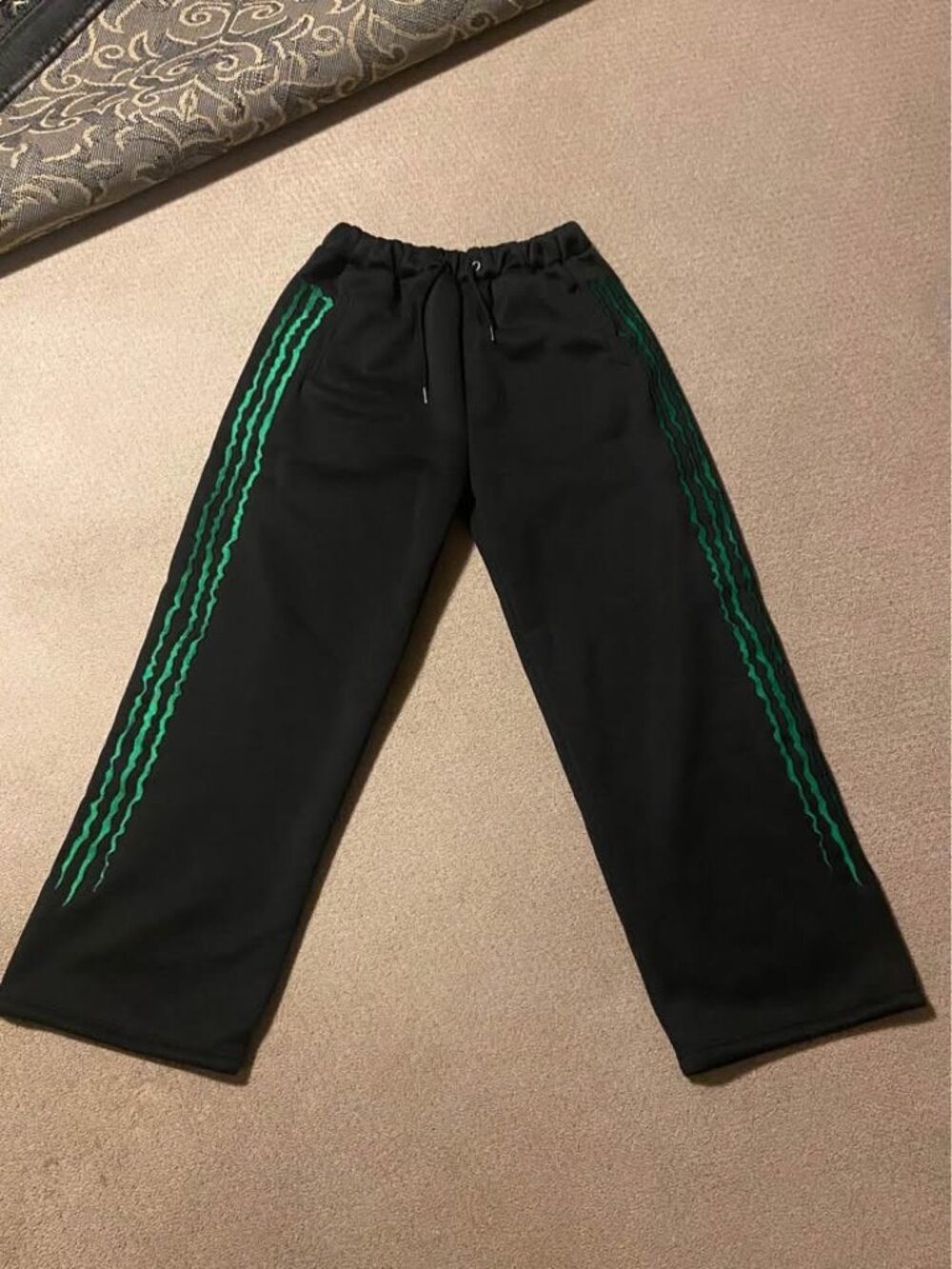 Y2K Style Adidas x Monster Energy Drink Claw Stripe Sweat Pants M/L